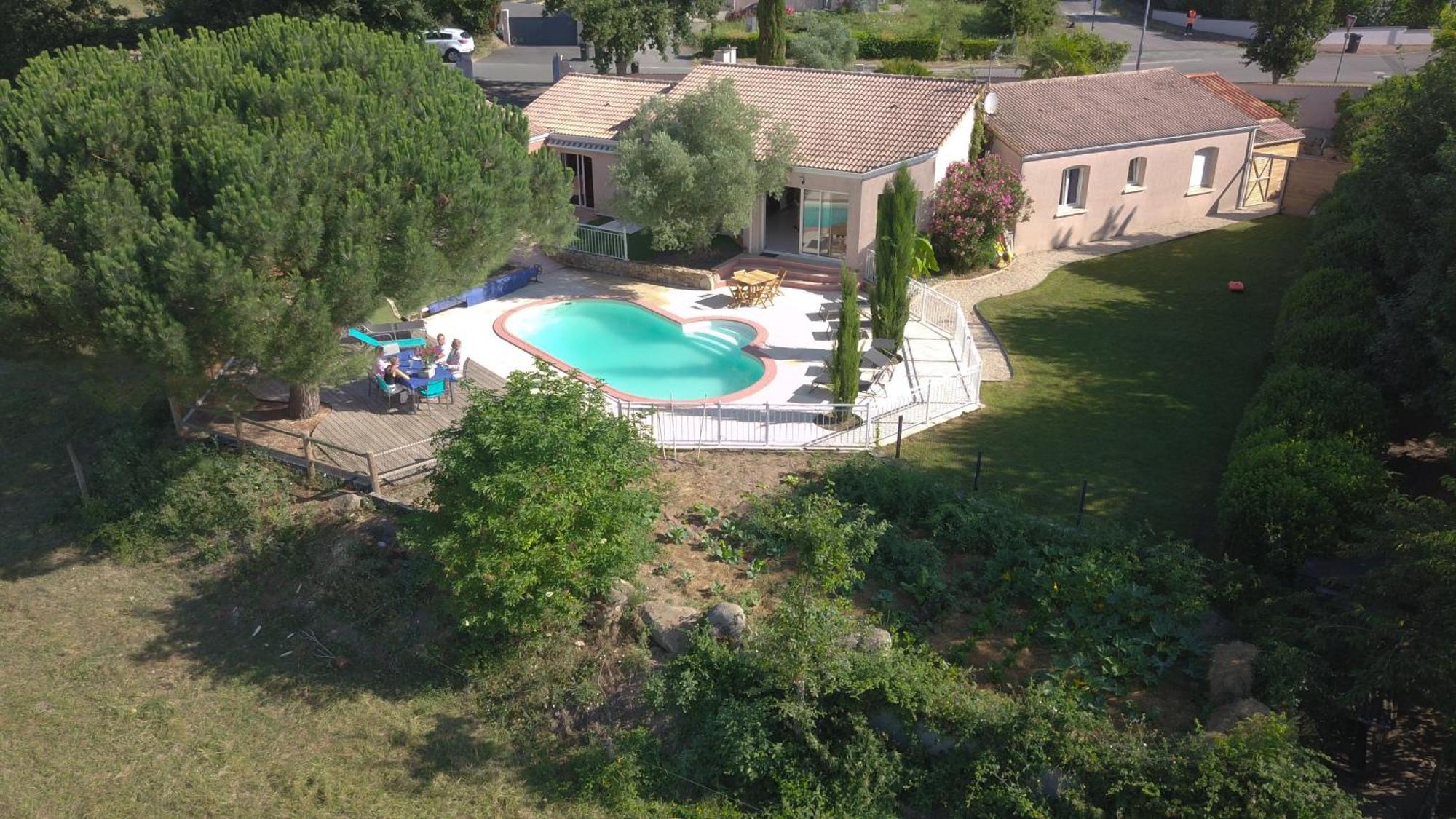 Les Gites De Bellevue Nueil-sous-les-Aubiers Esterno foto